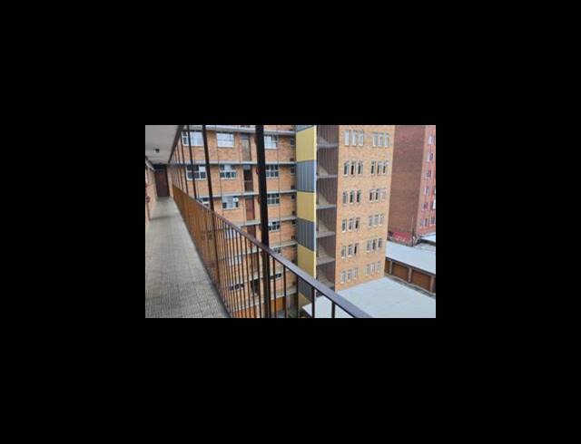 1 BEDROOM APARTMENT FOR SALE IN SUNNYSIDE